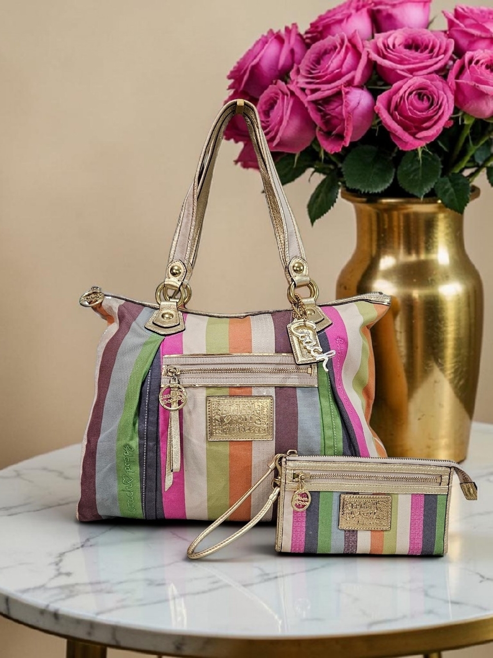 Coach LEGACY POPPY 2010 SET with Matching Wristlet